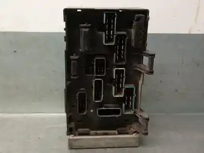 İkinci el araba yedek parçası röle/sigorta kutusu için chrysler voyager iv (rg, rs) 2.8 crd oem iam referansları p05144589ac  p05144589ac