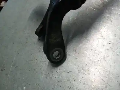 Second-hand car spare part front right windshield wiper arm for chrysler voyager iv (rg, rs) 2.8 crd oem iam references 4717364ab  4717364ab