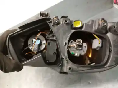 Second-hand car spare part right headlight for chrysler voyager iv (rg, rs) 2.8 crd oem iam references 04857830ab  4857830ab