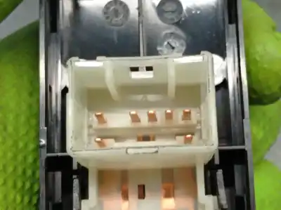 Peça sobressalente para automóvel em segunda mão botão / interruptor elevador vidro traseiro esquerdo por kia xceed (cd) 1.0 t-gdi referências oem iam 93581j7100  93581j7100