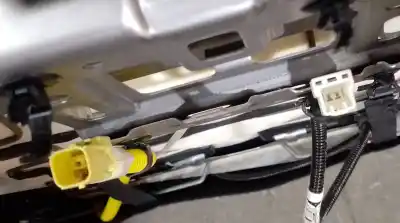 Автозапчасти б/у сиденье правое переднее за kia stonic (yb) 1.2 cvvt ссылки oem iam 88100h8020cua  88100h8020cua