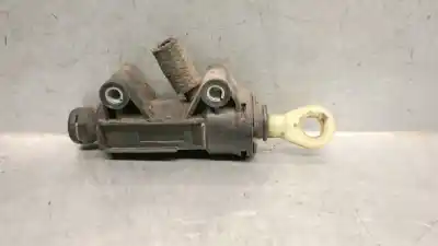 Peça sobressalente para automóvel em segunda mão cilindro de embreagem por bmw 3 coupé (e92) 320 d referências oem iam 21526773670  21526773670