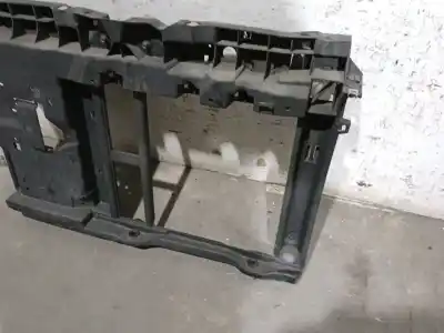 Автозапчасти б/у передняя решетка радиатора за peugeot 207/207+ (wa_, wc_) 1.4 hdi ссылки oem iam 7104ac  7104ac