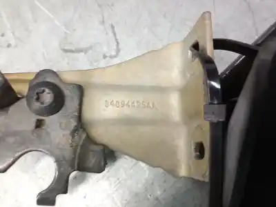 Second-hand car spare part hinge for chrysler voyager iv (rg, rs) 2.8 crd oem iam references 04717578ae  4717578ae