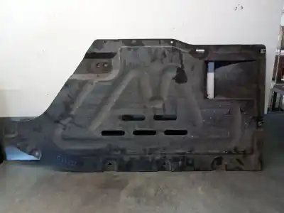 Автозапчасти б/у защитная крышка за bmw 1 (e87) 118 d ссылки oem iam 51757059388  51757059388