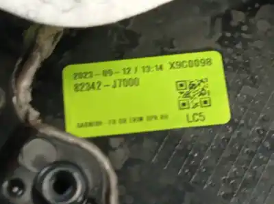Автозапчасти б/у обивка передней правой двери за kia xceed (cd) 1.0 t-gdi ссылки oem iam 82342j7000  82302j7032
