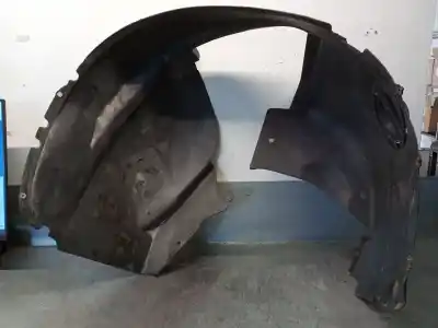 Pièce détachée automobile d'occasion passage de roue avant droit pour chrysler voyager / grand voyager iii (gs_, ns_) 2.5 td références oem iam 4716472ec
