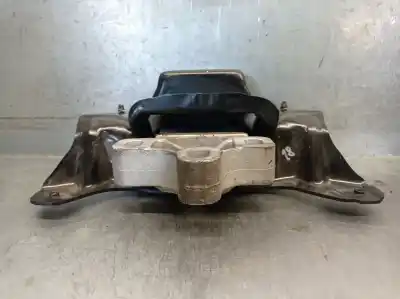 Автозапчасти б/у левая опора двигателя за seat ateca (kh7, khp) 2.0 tdi ссылки oem iam 5q0199555ad  