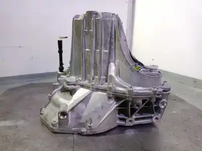 Автозапчастина б/у коробка передач для dacia duster (hm_) 1.0 tce 90 посилання на oem iam jt4027 a038064 320108995r