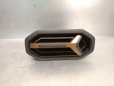 Second-hand car spare part air vent for dacia duster (hm_) 1.0 tce 90 oem iam references 687609498r