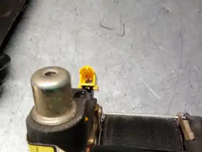 Pezzo di ricambio per auto di seconda mano cintura di sicurezza anteriore sinistra per fiat stilo (192_) 1.6 16v (192_xb1a) riferimenti oem iam 735403476  735403476