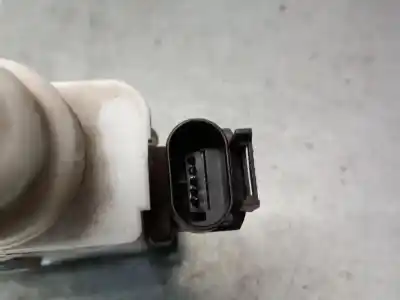 Автозапчасти б/у замок передней правой двери за audi a4 b5 (8d2) 1.9 tdi ссылки oem iam 4d1837016d  4d1837016d