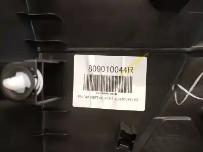 Автозапчастина б/у оббірка передніх дверей ліва для dacia duster (hm_) 1.0 tce 90 посилання на oem iam 809010620r  