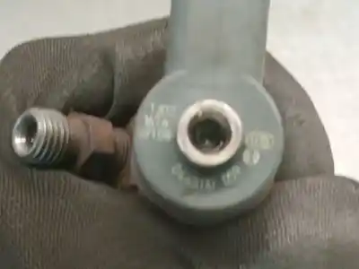 Second-hand car spare part injector for chrysler voyager iv (rg, rs) 2.8 crd oem iam references 04055110059  5066820aa
