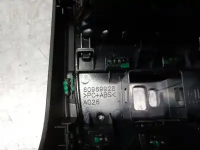 Автозапчастина б/у аератор для jeep-viasa compass (mp, m6, mv, m7) 1.3 посилання на oem iam 60969928  60969928