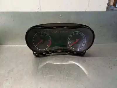 Автозапчастина б/у панель інструментів для opel corsa e (x15) 1.3 cdti (08, 68) посилання на oem iam 39022771