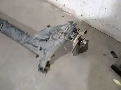 Автозапчастина б/у задня вісь для dacia duster (hm_) 1.0 tce 90 посилання на oem iam 555010058r  555010058r