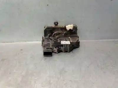 Автозапчастина б/у замок передніх дверей лівий для opel corsa e (x15) 1.3 cdti (08, 68) посилання на oem iam 13431841  135116