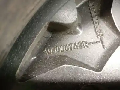 Автозапчастина б/у шина для dacia duster (hm_) 1.0 tce 90 посилання на oem iam 403000562r  r176.5jx17ch5-32