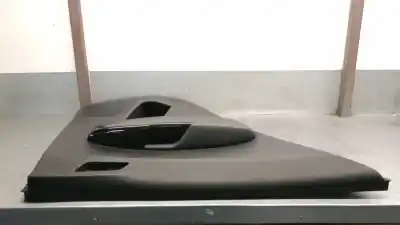 Peça sobressalente para automóvel em segunda mão FORRA / REVESTIMENTO DA PORTA TRASEIRA ESQUERDA por KIA SPORTAGE IV (QL, QLE) 1.6 CRDI Referências OEM IAM 83351F1000WK  