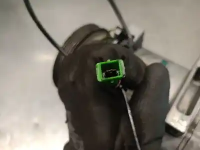 Pezzo di ricambio per auto di seconda mano compressore aria condizionata per audi a4 b5 (8d2) 1.9 tdi riferimenti oem iam 8d0260805d  8d0260805m