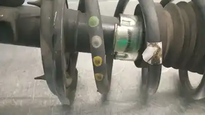 Автозапчастина б/у передній правий амортизатор для jeep compass (mp, m6, mv, m7) 1.3 посилання на oem iam 00521642440  00521642440