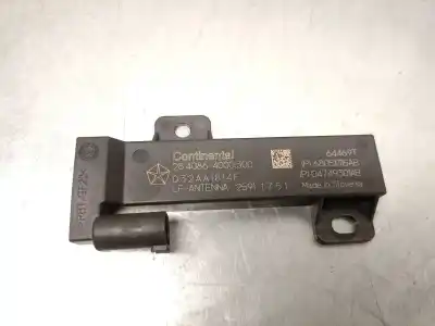 Pezzo di ricambio per auto di seconda mano antenna per jeep-viasa compass (mp, m6, mv, m7) 1.3 riferimenti oem iam 68051315ab  53104388