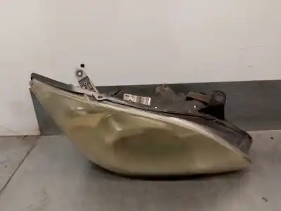 Second-hand car spare part right headlight for toyota corolla (_e12_) 1.4 d (nde120_) oem iam references 8111002381  8113002380