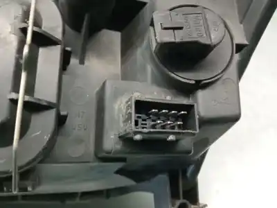 Second-hand car spare part right headlight for toyota corolla (_e12_) 1.4 d (nde120_) oem iam references 8111002381  8113002380