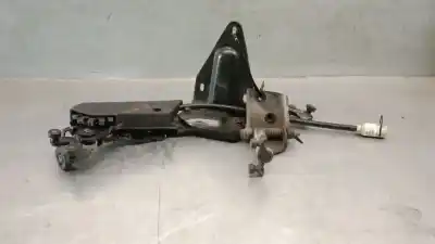 Second-hand car spare part support / sliding door guide for chrysler voyager (rg) 2.5 crd cat oem iam references 04717578ab