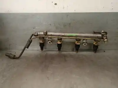 Piesă de schimb auto la mâna a doua RAMPA INJECTOR pentru HYUNDAI LANTRA II (J-2) 1.6 16V Referințe OEM IAM 3530423002  