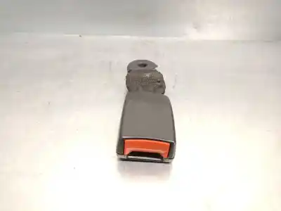 Автозапчасти б/у крюк для ремня задний правый за ford focus c-max (cap) 1.6 tdci cat ссылки oem iam 1466561  1466561