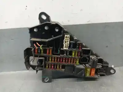Pezzo di ricambio per auto di seconda mano scatola relè/fusibili per bmw 5 touring (e61) 525 d riferimenti oem iam 690658808