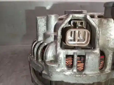 Peça sobressalente para automóvel em segunda mão alternador por mazda 3 (bk) 1.6 (bk14) referências oem iam a2tc0091  zj0118300