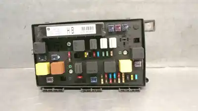 Pièce détachée automobile d'occasion BOÎTES À FUSIBLES pour OPEL ZAFIRA / ZAFIRA FAMILY B (A05)  Références OEM IAM 13206754 5DK00866838 HELLA 