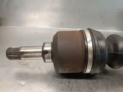 Автозапчастина б/у передня ліва трансмісія для peugeot 307 (3a/c) 1.4 hdi посилання на oem iam 9637378080  3272lv