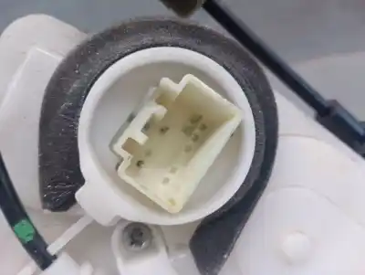 Автозапчасти б/у замок задней правой двери за mazda 2 (dl, dj) 1.5 skyactiv-g ссылки oem iam da6c72310  da6c72310