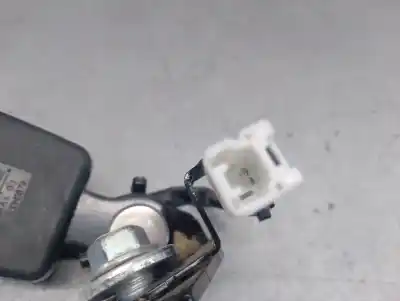 Автозапчасти б/у крюк для пояса за mazda 2 (dl, dj) 1.5 skyactiv-g ссылки oem iam da6a57780  da6a57780