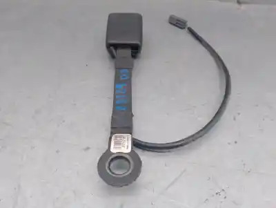 Автозапчасти б/у крюк для пояса за mazda 2 (dl, dj) 1.5 skyactiv-g ссылки oem iam da6a57620  da6a57620