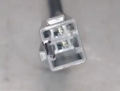 Автозапчасти б/у крюк для пояса за mazda 2 (dl, dj) 1.5 skyactiv-g ссылки oem iam da6a57620  da6a57620