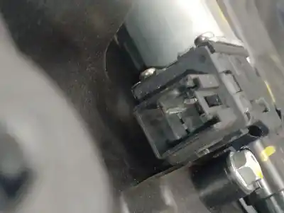 Автозапчастина б/у регулятор переднього правого скла для mazda 2 (dl, dj) 1.5 skyactiv-g посилання на oem iam da6c5897x  da6c5897xa