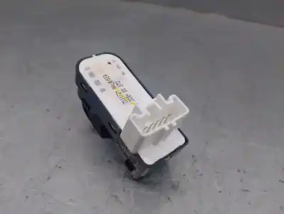 Автозапчастина б/у передній правий віконний вимикач для mazda 2 (dl, dj) 1.5 skyactiv-g посилання на oem iam d09h66370  d09h66370