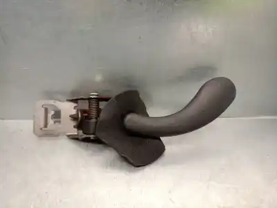 Second-hand car spare part interior left front handle for chevrolet camaro 3.8 oem iam references 16628403