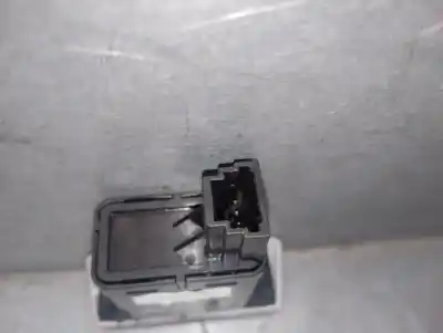 Second-hand car spare part hazard warning lights for mazda 2 (dl, dj) 1.5 skyactiv-g oem iam references da6a664h0  