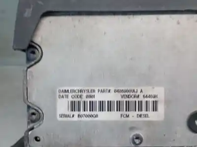 Pezzo di ricambio per auto di seconda mano scatola relè/fusibili per chrysler voyager iv (rg, rs) 2.5 crd riferimenti oem iam 04869001aj  b07000q8
