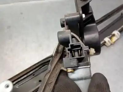 Автозапчасти б/у регулятор стекла переднего левого за chrysler voyager iv (rg, rs) 2.5 crd ссылки oem iam 4717767ab  4717767ab