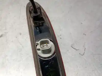 Pezzo di ricambio per auto di seconda mano Luce Freno Centrale per CHRYSLER VOYAGER IV (RG, RS) 2.5 CRD Riferimenti OEM IAM 4857214AA  4857214AA