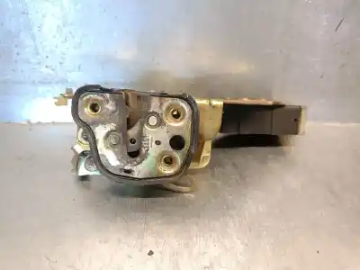Second-hand car spare part left front door lock for opel corsa b (s93) 1.5 td (f08, f68, m68) oem iam references 90532427  