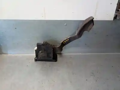 Second-hand car spare part accelerator pedal for opel corsa d (s07) 1.3 cdti (l08, l68) oem iam references 13203954  848028