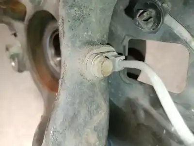 Second-hand car spare part front left knuckle for mazda 2 (dl, dj) 1.5 skyactiv-g oem iam references da7j3303y  da7j3303y